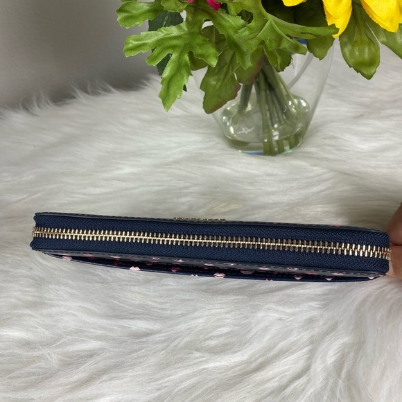 KATE SPADE SYLVIA LIPS SLIM CONTINENTAL WALLET - Picture 5 of 7